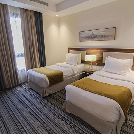 Friesian Hotel Suites Джедда Экстерьер фото