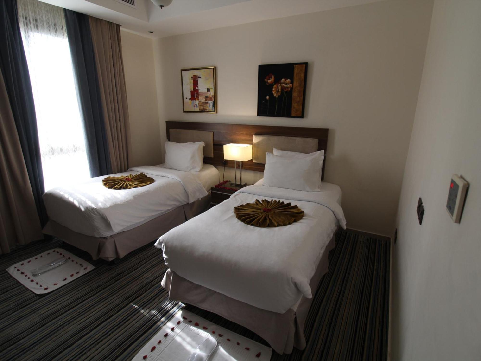 Friesian Hotel Suites Джедда Экстерьер фото